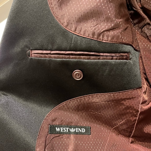 West End Burgundy 1-Button Shawl Tuxedo (2-Piece Set) - Picture 2 of 7